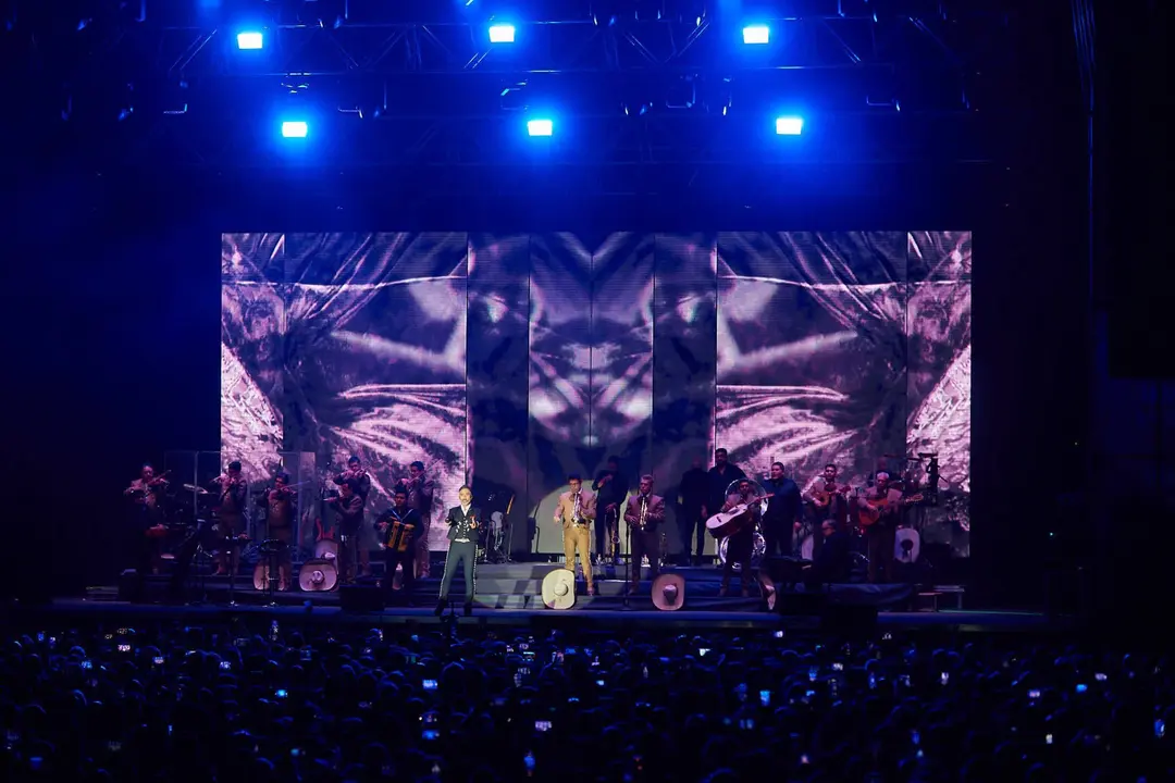 ALEJANDRO FERNÁNDEZ - MÚSICA EN GRANDE 2023 - EL REY LAGARTÓN (54) (1)