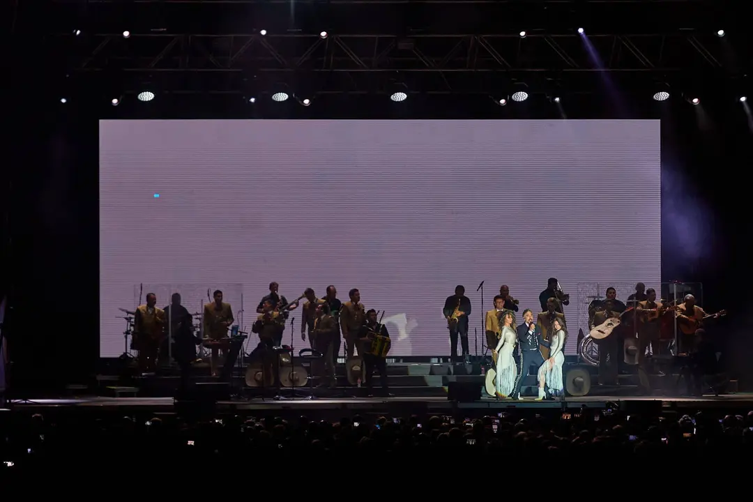 ALEJANDRO FERNÁNDEZ - MÚSICA EN GRANDE 2023 - EL REY LAGARTÓN (58) (1)