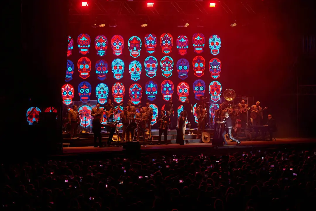 ALEJANDRO FERNÁNDEZ - MÚSICA EN GRANDE 2023 - EL REY LAGARTÓN (59) (1)