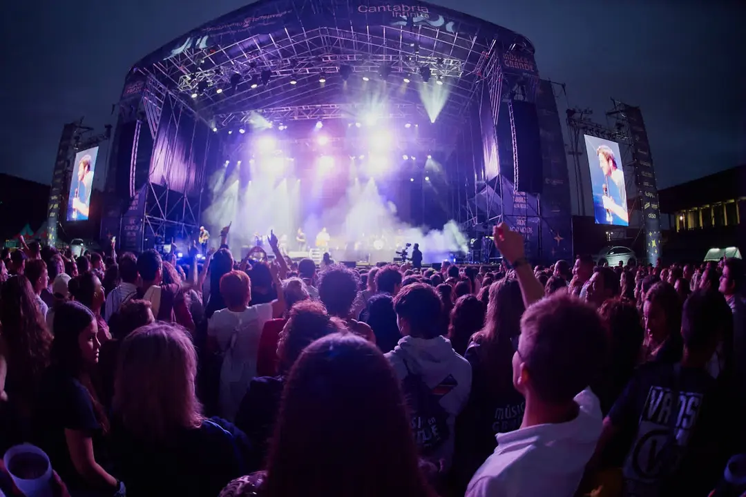 TABURETE - MÚSICA EN GRANDE 2023 - EL REY LAGARTÓN (32) (1)