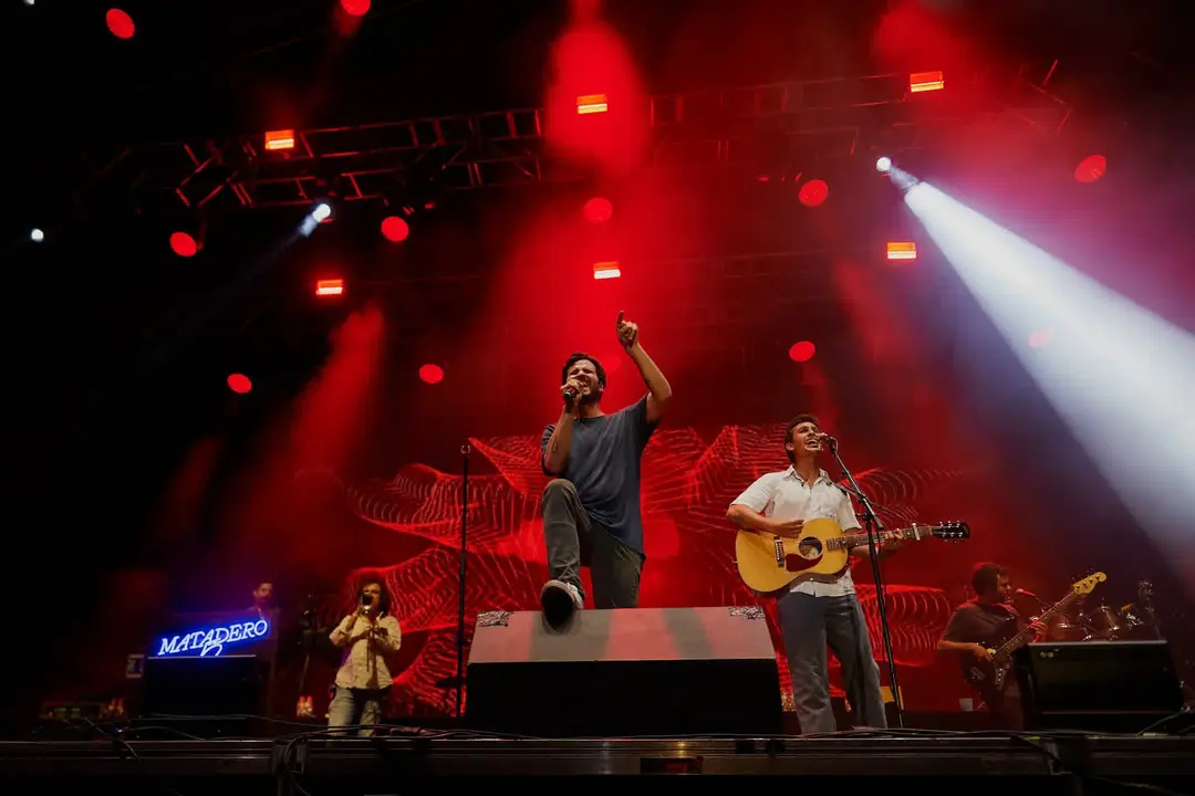 TABURETE - MÚSICA EN GRANDE 2023 - EL REY LAGARTÓN (36) (1)