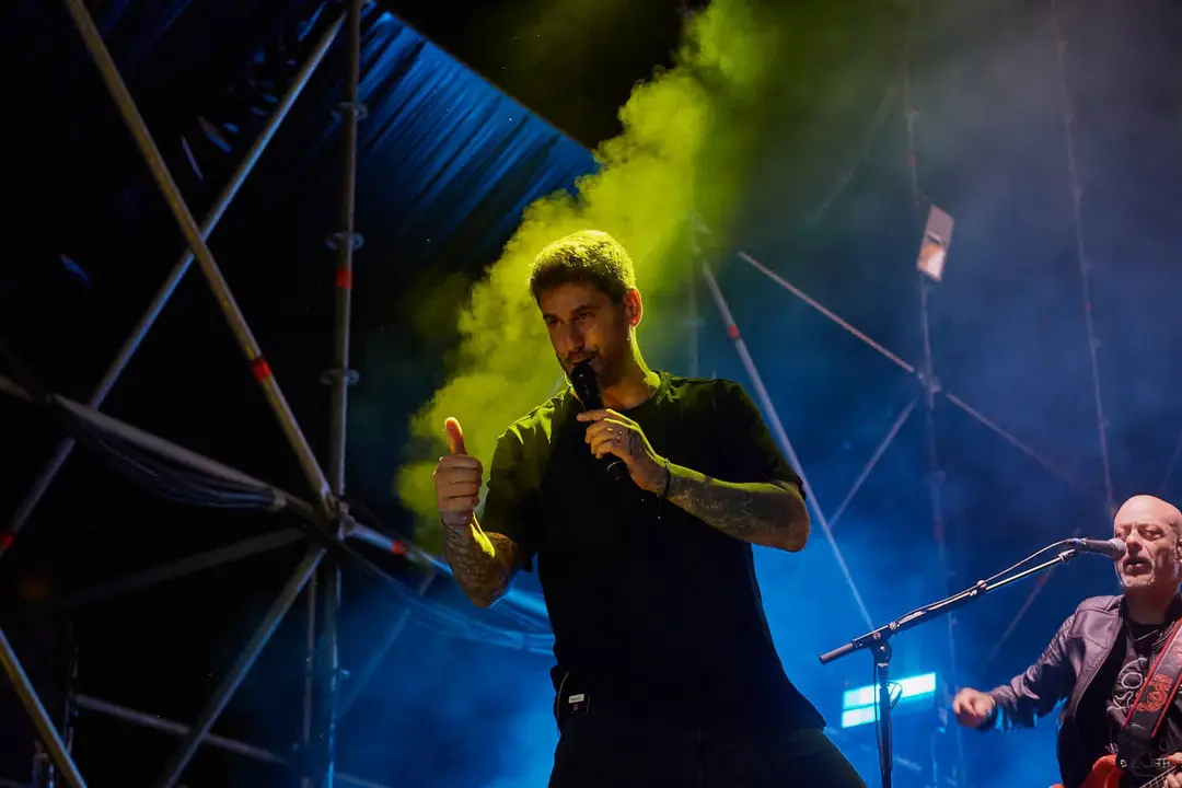 MELENDI - MÚSICA EN GRANDE 2023 - EL REY LAGARTÓN (7) (1)