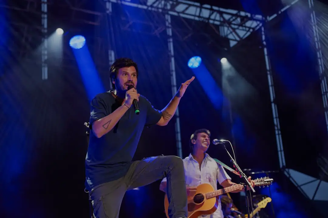 TABURETE - MÚSICA EN GRANDE 2023 - EL REY LAGARTÓN (25) (1)