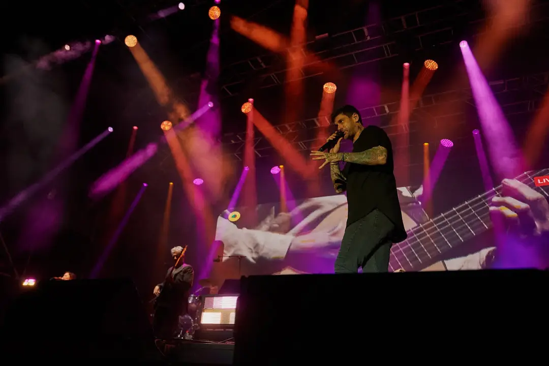 MELENDI - MÚSICA EN GRANDE 2023 - EL REY LAGARTÓN (37) (1)