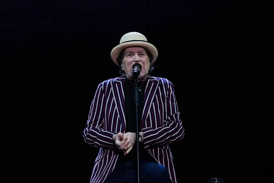 JOAQUÍN SABINA - TORRELAVEGA - EL REY LAGARTÓN (16) (1)