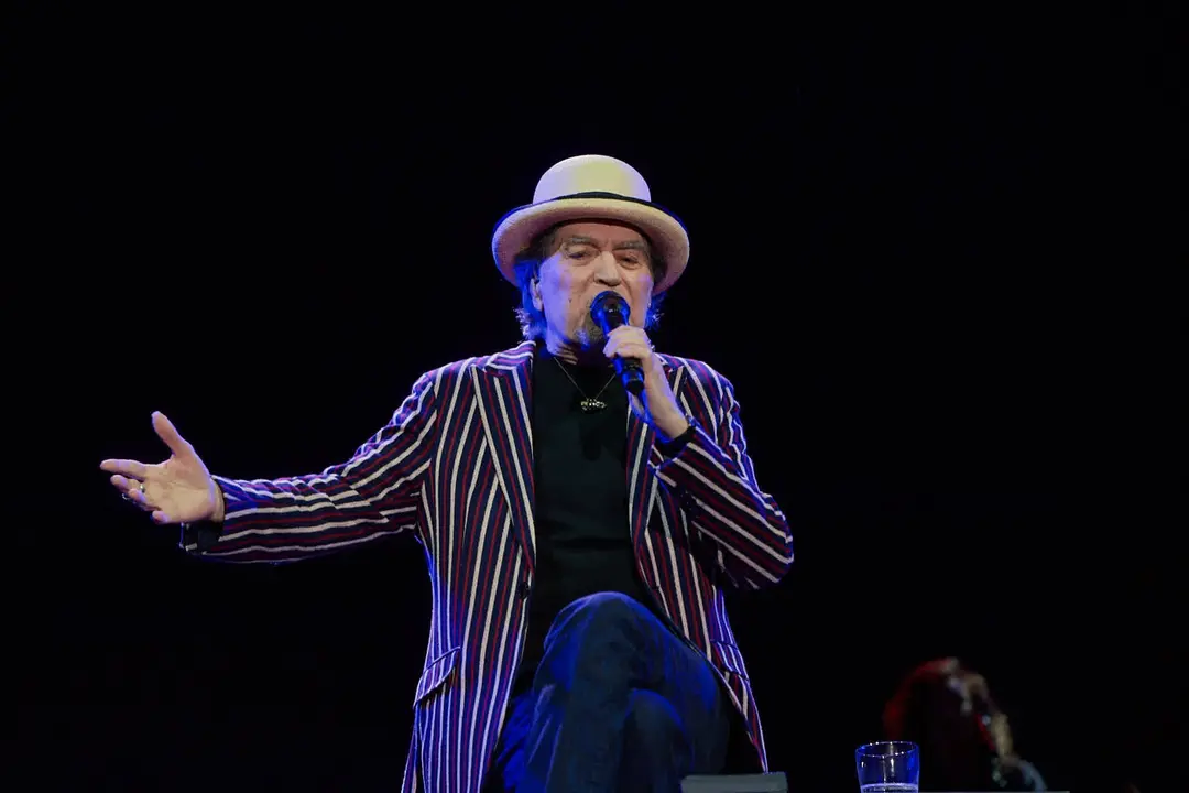 JOAQUÍN SABINA - TORRELAVEGA - EL REY LAGARTÓN (29) (1)