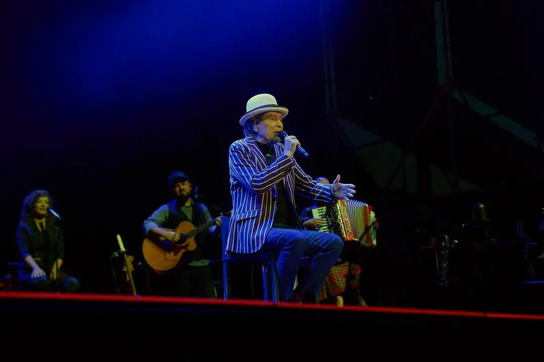 JOAQUÍN SABINA - TORRELAVEGA - EL REY LAGARTÓN (36) (1)