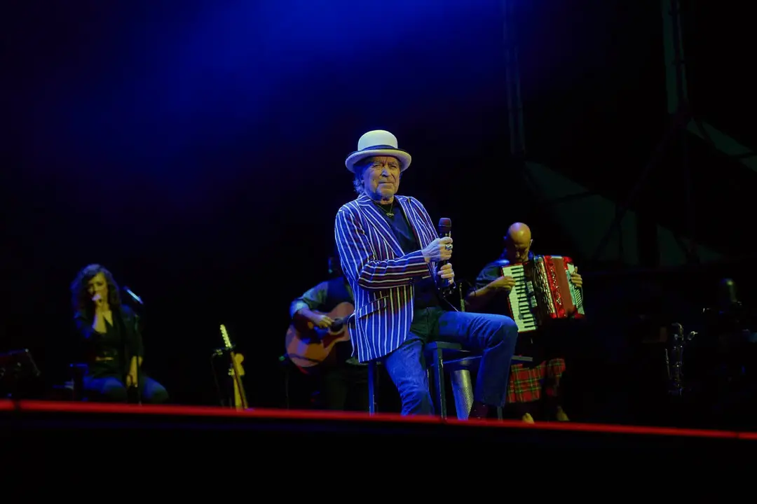 JOAQUÍN SABINA - TORRELAVEGA - EL REY LAGARTÓN (37) (1)