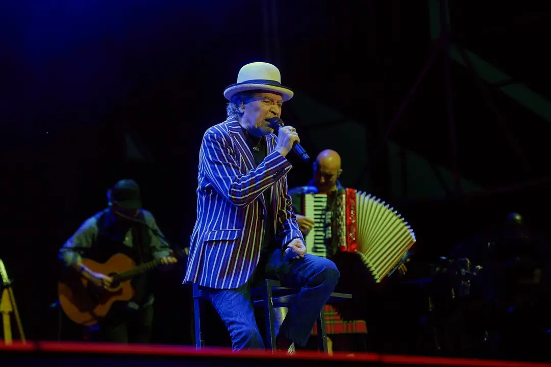JOAQUÍN SABINA - TORRELAVEGA - EL REY LAGARTÓN (40) (1)