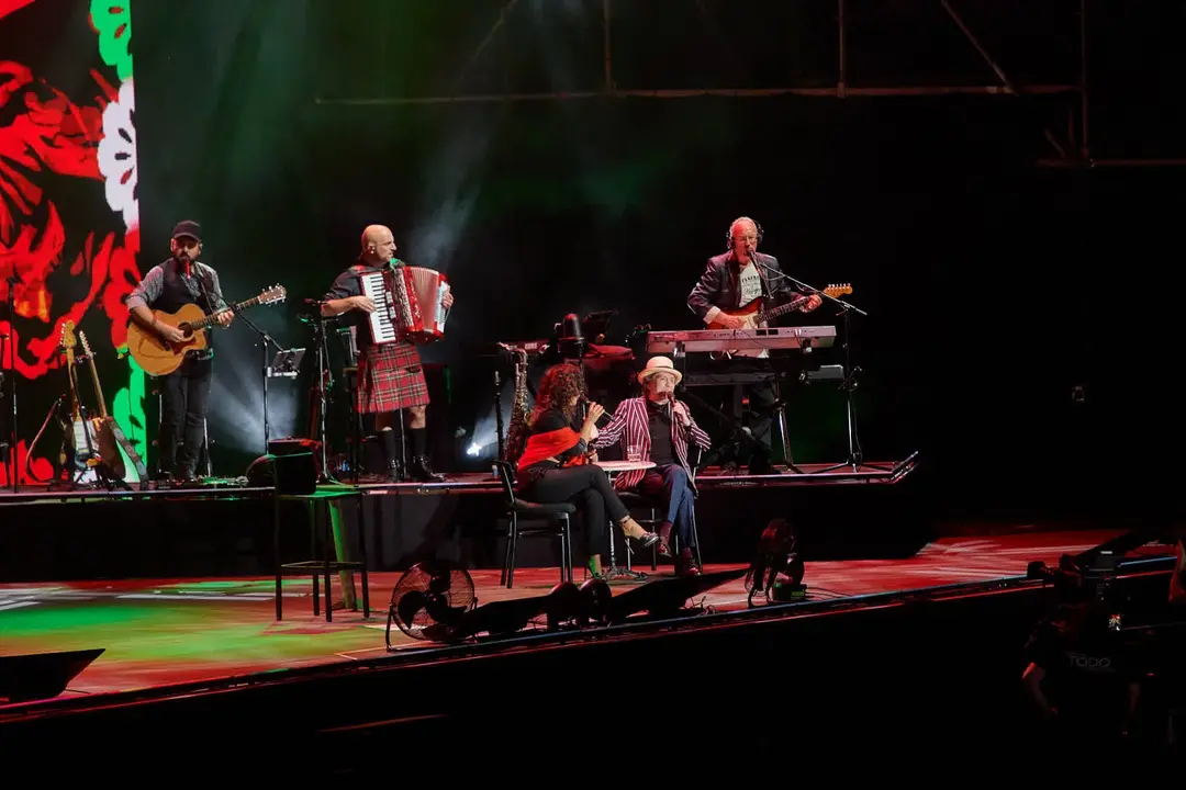 JOAQUÍN SABINA - TORRELAVEGA - EL REY LAGARTÓN (44) (1)