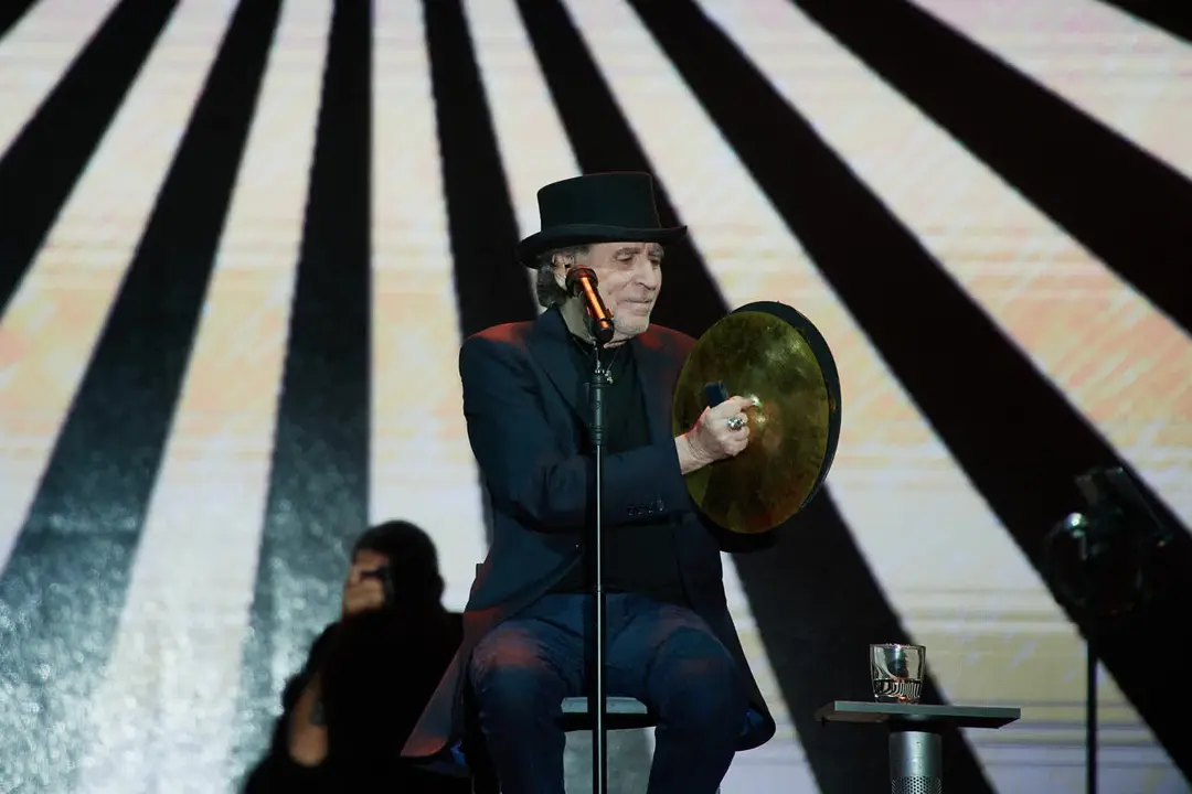 JOAQUÍN SABINA - TORRELAVEGA - EL REY LAGARTÓN (56) (1)