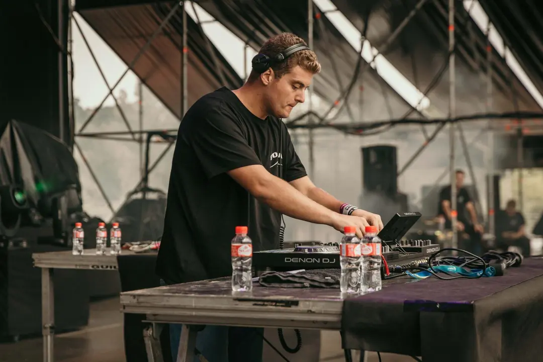 VIVE LA FERIA 2023 - JORNADA 2 - &copy;PABLO CAMPILLO - ADRIÁN DEERRE (5) (1)