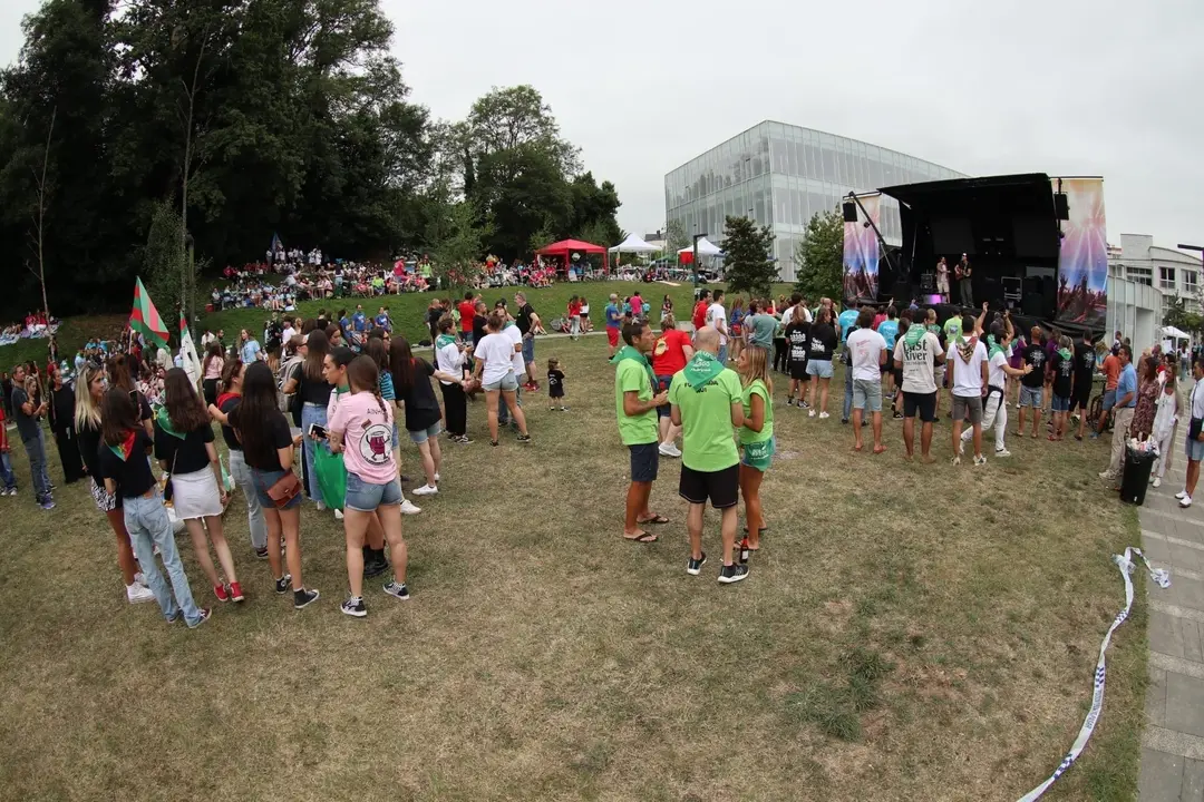 e9bc96fc-4d51-47f4-9b06-0d991073bdc3