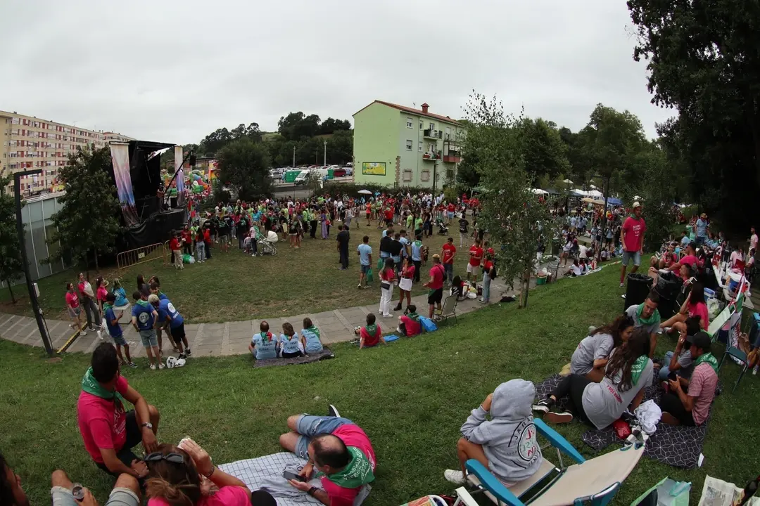 2b70b765-dfde-43a5-b7c3-deb6530d3933