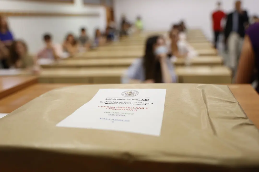 VALLADOLID. 08/06/22. EUROPA PRESS/ LOURDES AZA&Ntilde;A. La Universidad de Valladolid celebra la prueba de evaluaci&oacute;n de Bachillerato para el acceso a la Universidad (EBAU).