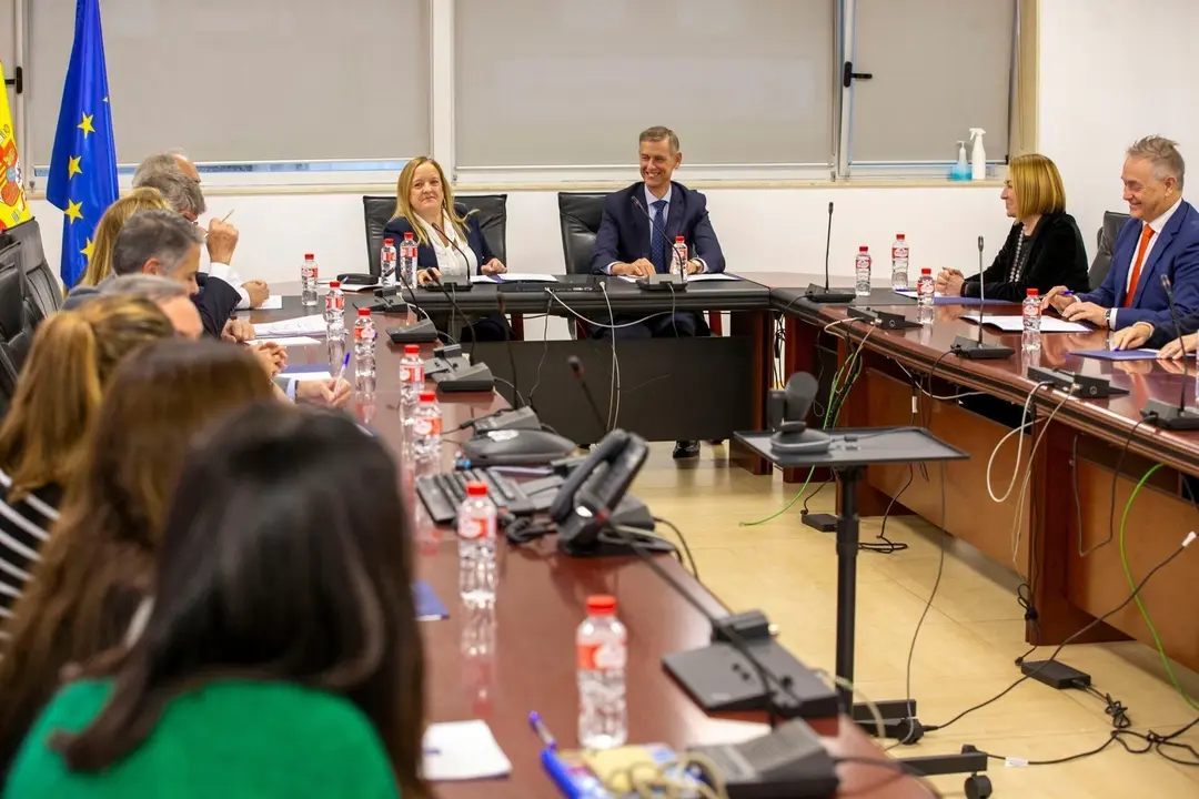 09.00 horas. Sala de Videoconferencias del Gobierno de Cantabria (1&ordf; planta)
La consejera de Presidencia, Justicia, Seguridad y Simplificaci&oacute;n Administrativa,
Isabel Urrutia, se re&uacute;ne para impulsar un Pacto para la Justicia. 27 noviembre 2023 &copy; Miguel De la Parra