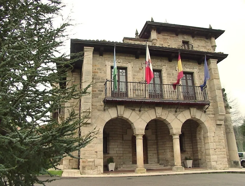 AYUNTAMIENTO DE PUENTE VIESGO.
M&Oacute;NICA REST&Aacute;N&copy;
22 FEB 02