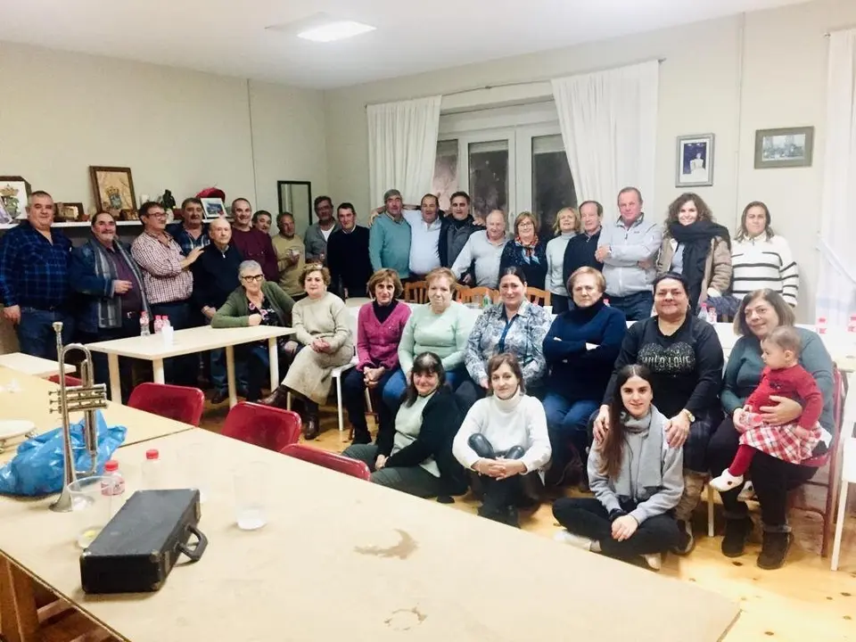 05_12 Comida de hermandad de Navidad en Requejo