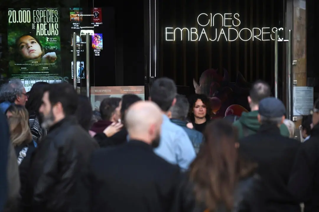 La Fiesta del Cine regresa del 15 al 18 de mayo en los Cines Embajadores, a 14 de abril de 2023, en Madrid (Espa&ntilde;a). La 20&ordf; edici&oacute;n de la Fiesta del Cine se celebrar&aacute; en toda Espa&ntilde;a del 15 al 18 de mayo, fechas en las que los espectadores podr&aacute;n disfrutar de todas las pel&iacute;culas de la cartelera al precio especial de 3,50 euros por entrada. Las acreditaciones para participar en el evento se pueden conseguir desde ayer, 13 de abril, y la venta anticipada de las entradas comenzar&aacute; el pr&oacute;ximo 10 de mayo.