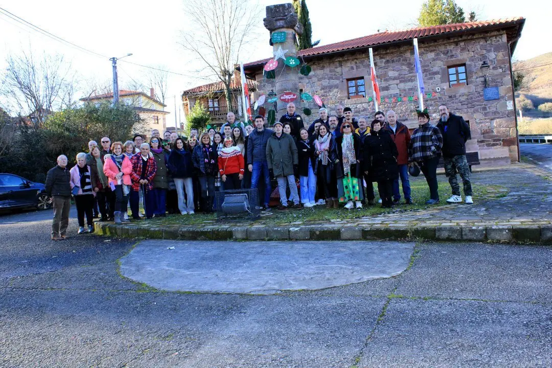 18_12 Todo el pueblo se unió a la fiesta