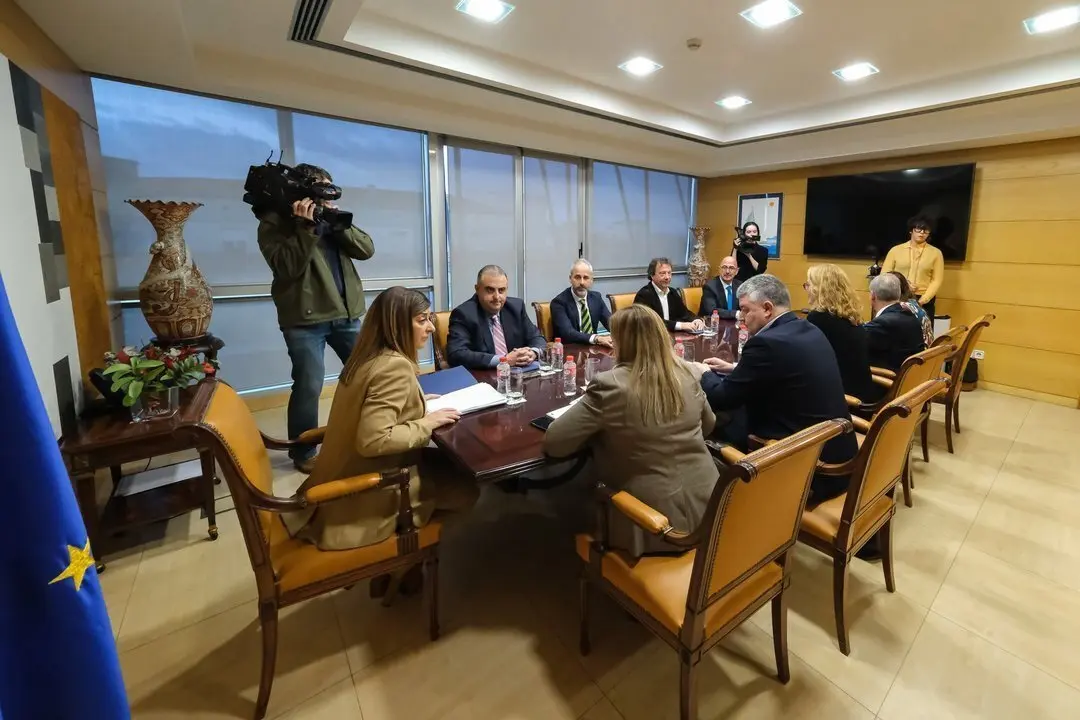 8:45 horas. Gobierno de Cantabria. La presidenta de Cantabria, Mar&iacute;a Jos&eacute; S&aacute;enz de Buruaga, preside la reuni&oacute;n extraordinaria del Consejo de Gobierno. 10 de noviembre de 2023 &copy; Ra&uacute;l Lucio