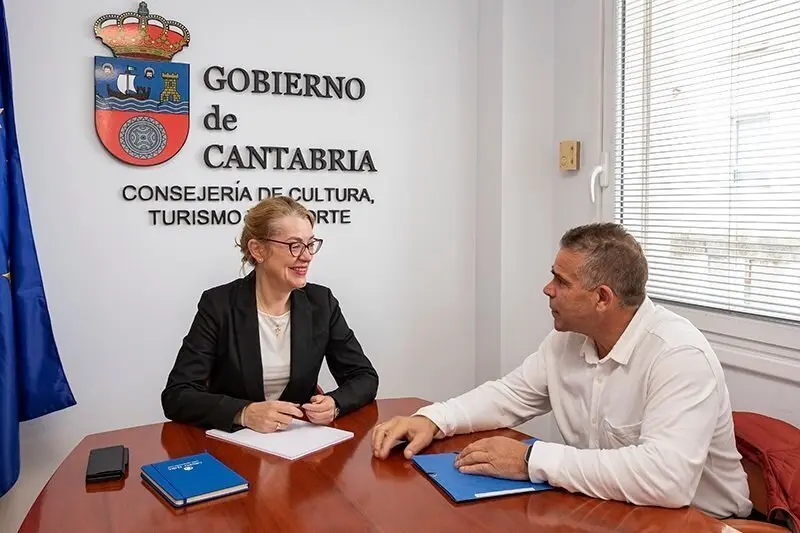 12.00.- Despacho del consejero
La consejera de Cultura, Turismo y Deporte, Eva Guillermina Fern&aacute;ndez, se re&uacute;ne con el alcalde de Argo&ntilde;os, Juan Jos&eacute; Barruetabe&ntilde;a.
