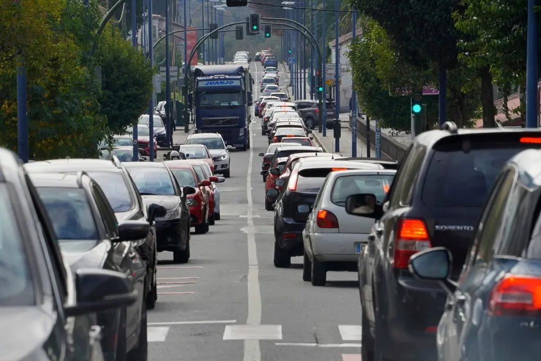 Cierre perimetral Santiago  - Covid 19  - atasco tr&aacute;fico salida ciudad hacie el sur