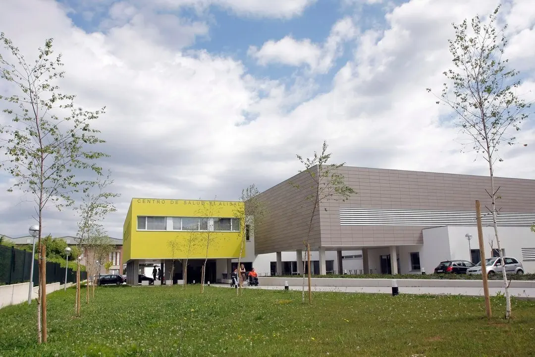 El Alisal, Santander 	El consejero de Sanidad, Luis Mar&iacute;a Truan,  inaugura el Centro de Salud del Alisal.

LARA REVILLA&copy;
14 JUL 09