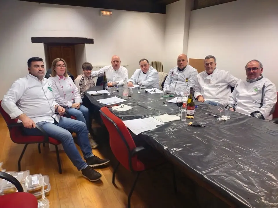 Jurado que ha valorado las 300 ollas presentadas&nbsp;a&nbsp;concurso