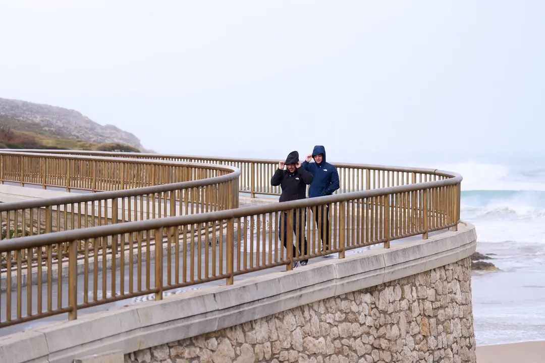 2/11/23  Santander
ep temporal olas 



FOTO: Juanma Serrano