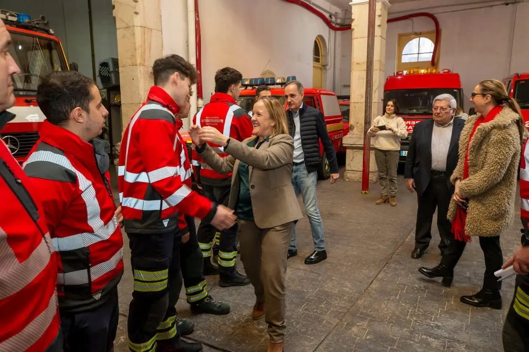 13:00 horas. Plaza de Numancia. Santander
La consejera de Presidencia, Justicia, Seguridad y Simplificaci&oacute;n Administrativa,
Isabel Urrutia, visita la sede de los bomberos voluntarios. 13 feb 24 &copy; Miguel De la Parra