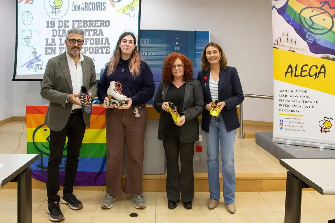 10:00 horas. Sala de Prensa del Gobierno de Cantabria
Las directoras generales de Inclusi&oacute;n Social, Familias e Igualdad, Tamara Gonz&aacute;lez, y de Deporte, Susana Ruiz, junto a la presidenta de ALEGA, Mae Gonz&aacute;lez, presentan la campa&ntilde;a La Liga ArcoIris.