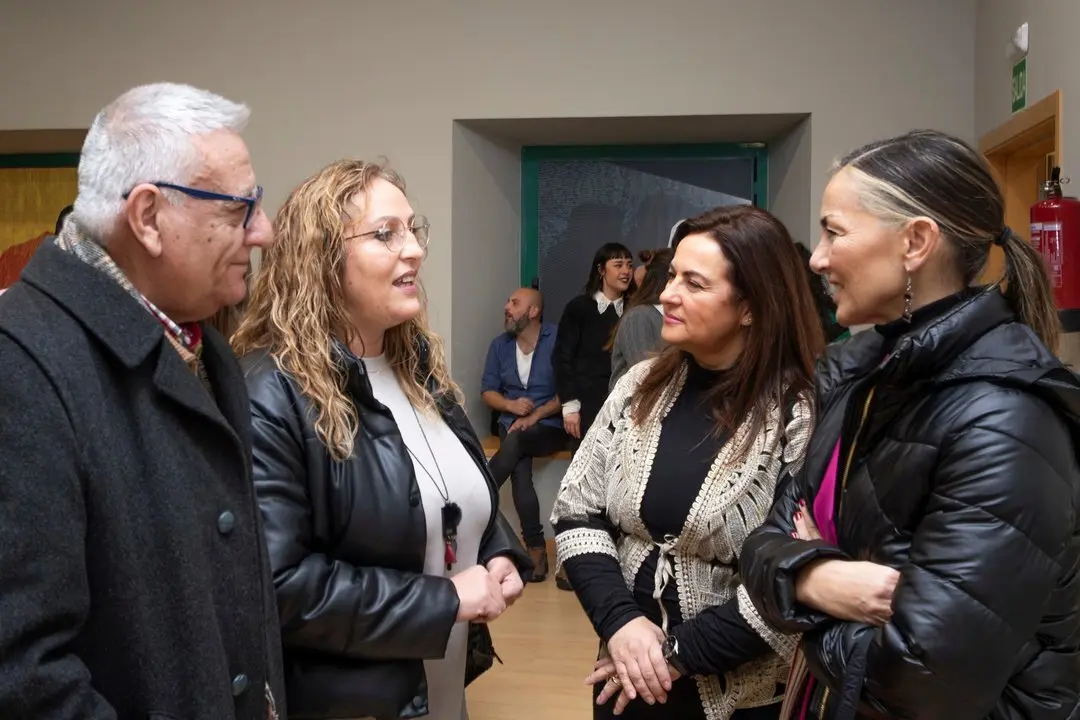 10:00 horas. Biblioteca Central de Cantabria 
La consejera de Inclusi&oacute;n Social, Juventud, Familias e Igualdad, Bego&ntilde;a G&oacute;mez del R&iacute;o, participa en la inauguraci&oacute;n de la jornada conmemorativa del 31 aniversario de la Asociaci&oacute;n Ciudadana C&aacute;ntabra Anti Sida.