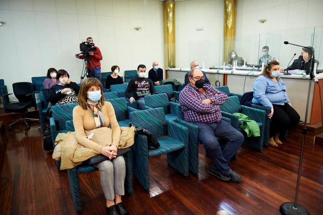 15/11/21  SANTANDER
ep juicio 
Juicio a la exalcaldesa de Santo&ntilde;a Puerto Gallego y otros ocho concejales socialistas de su gobierno por prevaricaci&oacute;n administrativa


FOTO: Juan Manuel Serrano Arce