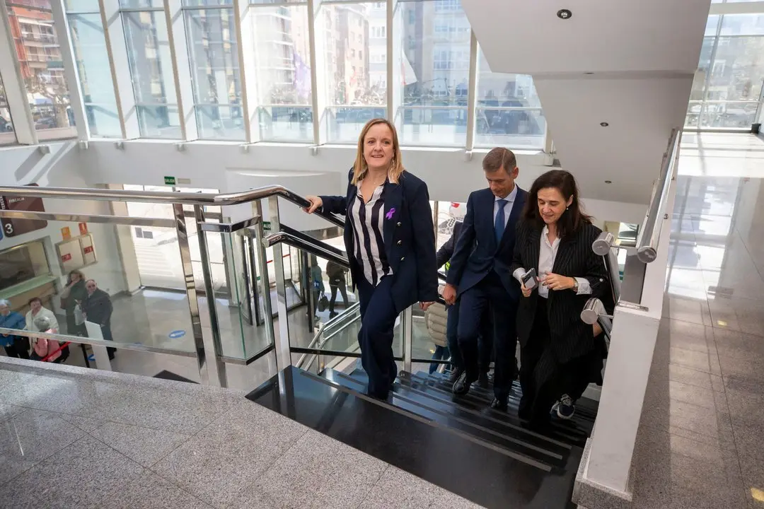 11:00 horas. Torrelavega. Avenida de Espa&ntilde;a, 10
La consejera de Presidencia, Justicia, Seguridad y Simplificaci&oacute;n Administrativa, Isabel Urrutia, realiza una visita institucional a los Juzgados. 8 MARZO 2024 &copy; Miguel De la Parra