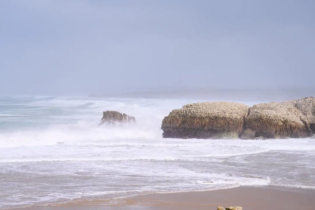 2/11/23  Santander
ep temporal olas 



FOTO: Juanma Serrano