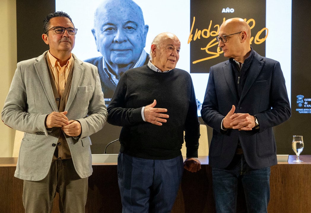 El director general de Cultura y Patrimonio, José Antonio González Fuentes, presenta, en rueda de prensa, el Año Cultural Indalecio Sobrino con la presencia del propio artista. 
27 MAR 24