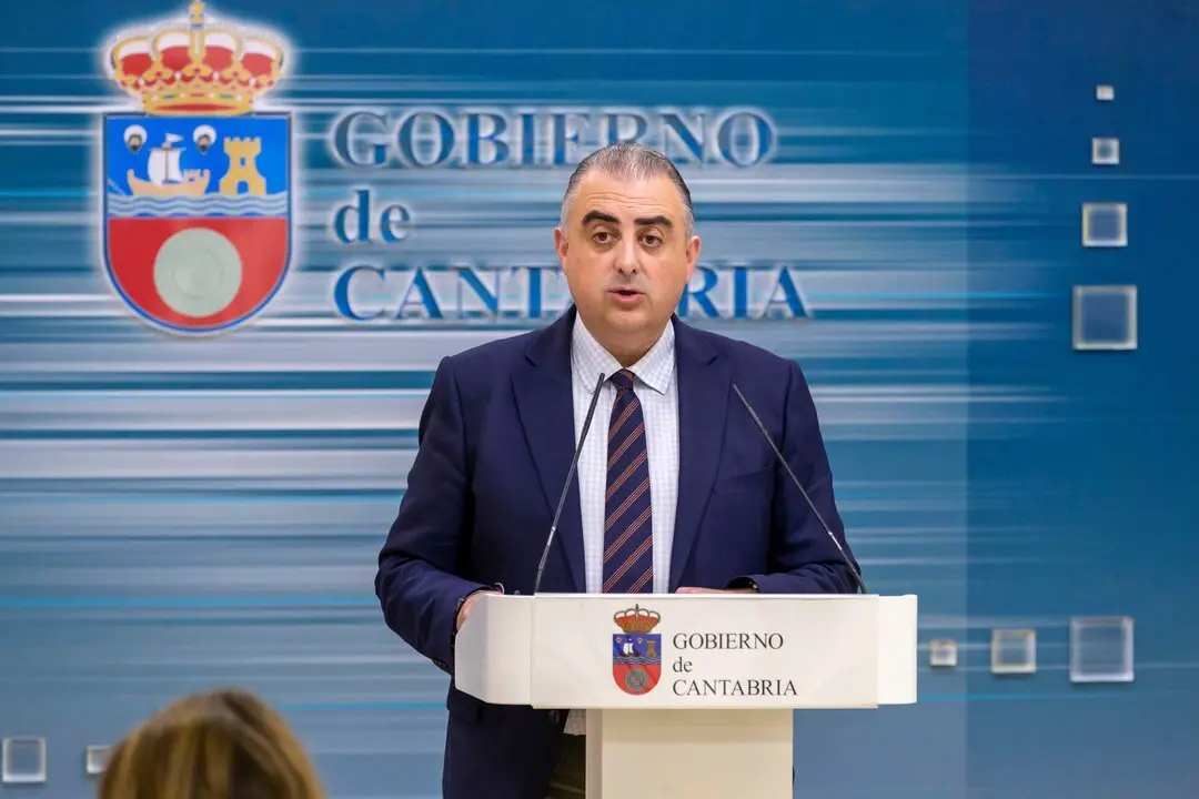 11:15 horas. Sala de Prensa del Gobierno de Cantabria
El consejero de Fomento, Ordenaci&oacute;n del Territorio y Medio Ambiente, Roberto Media, comparece, en rueda de prensa, para abordar la situaci&oacute;n de los contratos paralizados por el caso &lsquo;Obras P&uacute;blicas&rsquo;. 
22 febrero 2024 &copy; Miguel De la Parra