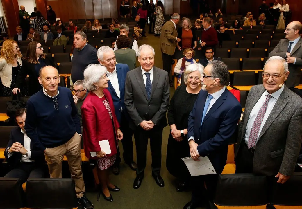 El consejero de Industria, Empleo, Innovaci&oacute;n y Comercio, Eduardo Arasti, participa en la jornada conmemorativa del 50 aniversario de la apertura del Centro de Higiene y Seguridad en el Trabajo. 
26 ABR 24