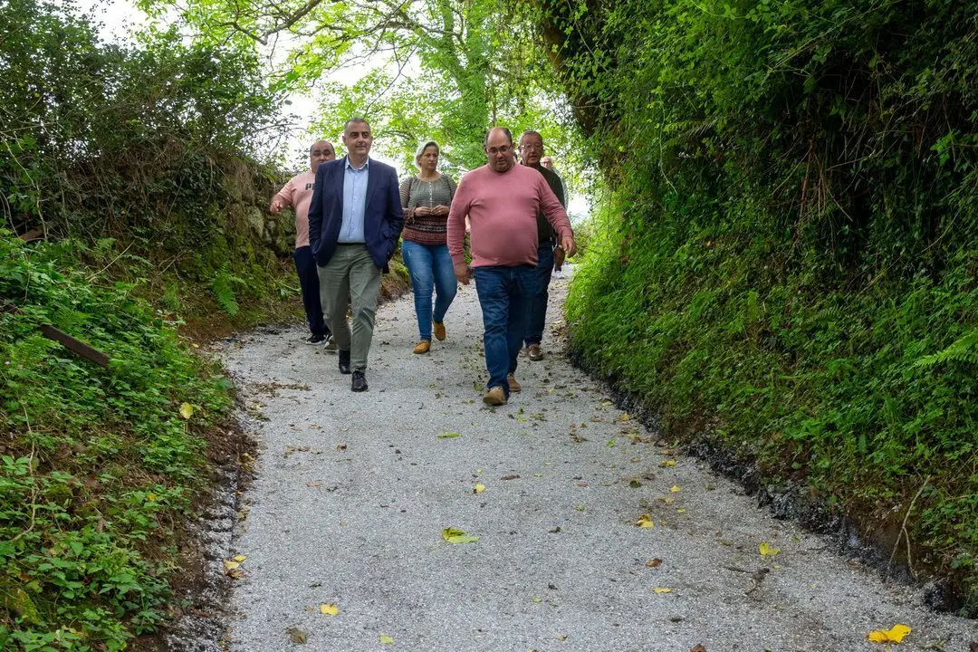 10:00 horas. Ayuntamiento de Villafufre
El consejero de Fomento, Ordenaci&oacute;n del Territorio y Medio Ambiente, Roberto
Media, inaugura diversas obras en el municipio. 20 JUNIO 2024 &copy; Miguel De la Parra