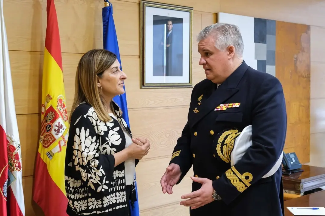 10:00 horas. Gobierno de Cantabria. La presidenta de Cantabria, Mar&iacute;a Jos&eacute; S&aacute;enz de Buruaga, se re&uacute;ne con el almirante Joaqu&iacute;n Ruiz Escagedo, mando de la Agrupaci&oacute;n Permanente de la OTAN. 3 de julio de 2024 &copy; Ra&uacute;l Lucio