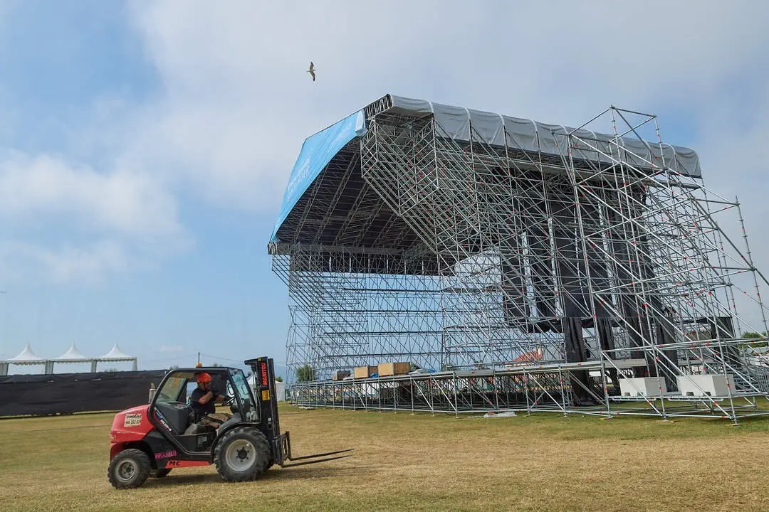 Montaje Semana Grande - EL REY LAGARTÓN (22)