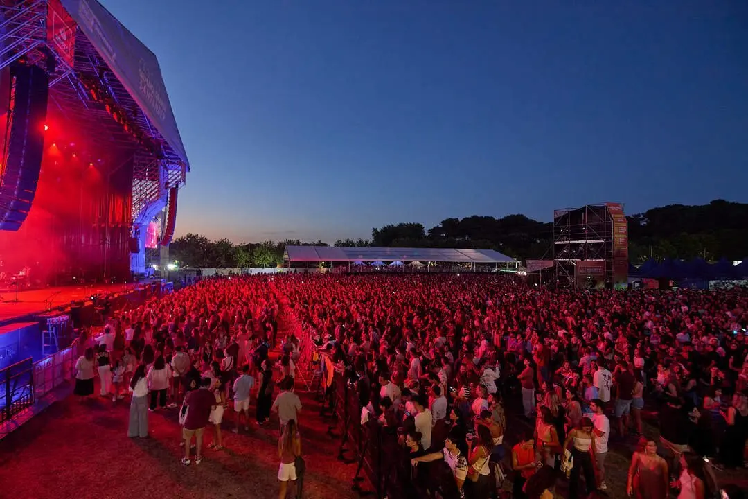 CALI & EL DANDEE - MAGDALENA EN VIVO 2024 - &copy;EL REY LAGART&Oacute;N (29)