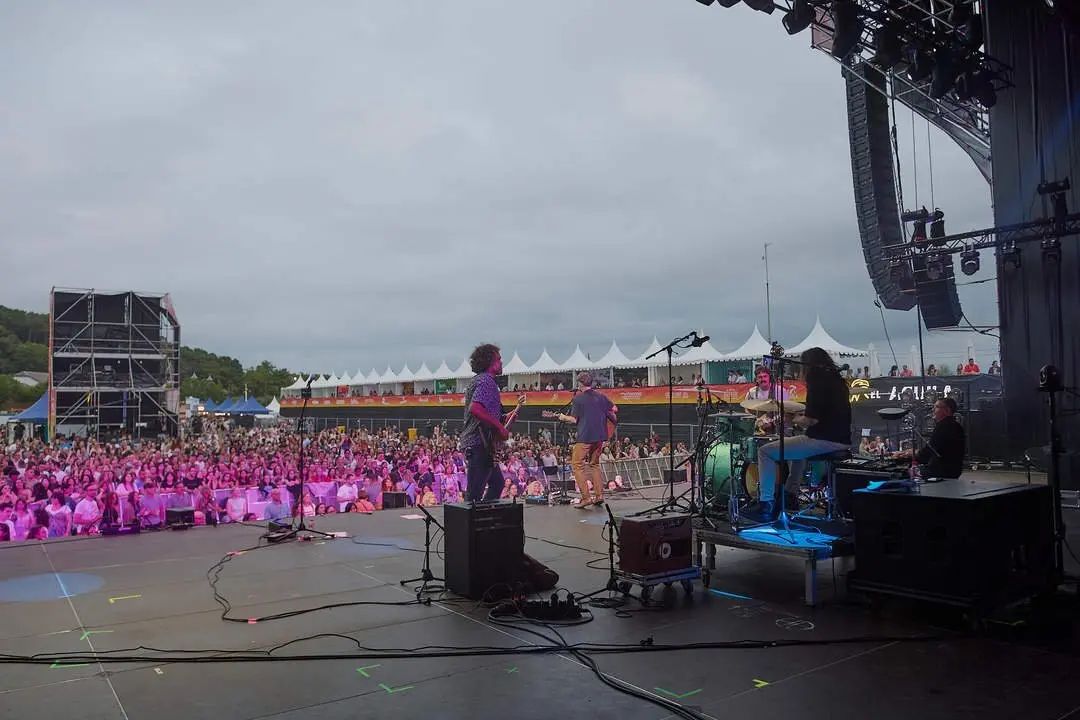 LA SONRISA DE JULIA - MAGDALENA EN VIVO 2024 - &copy;EL REY LAGART&Oacute;N (3)