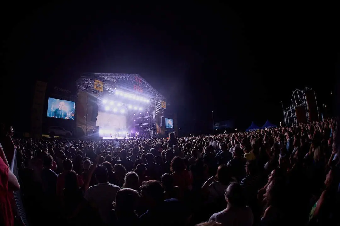 HOMBRES G - VIVE LA FERIA 2024 - &copy;EL REY LAGARTÓN  (43)