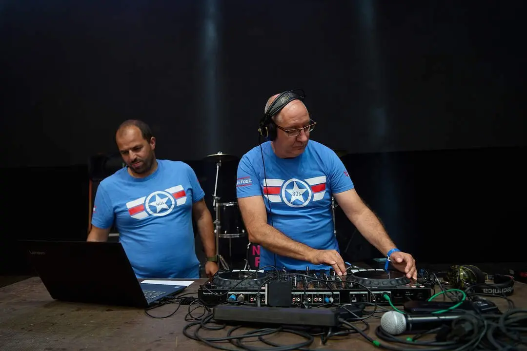 DJ CELIS Y MON FERNÁNDEZ  - VIVE LA FERIA 2024 &copy;EL REY LAGARTÓN (1)