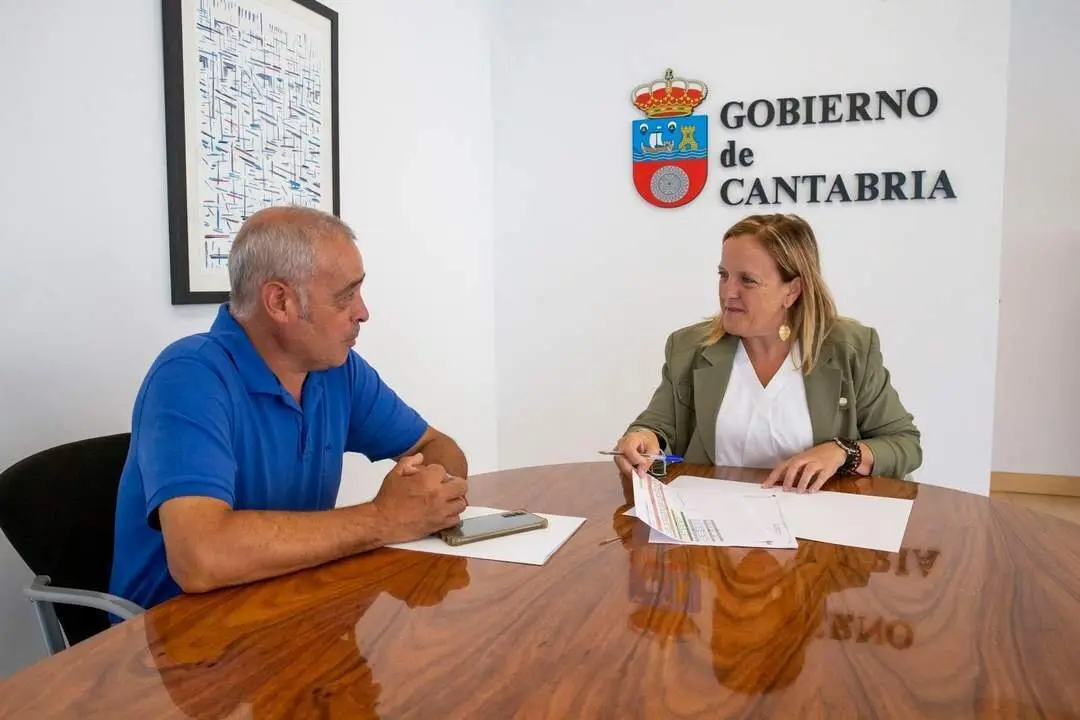 10:30 horas. Despacho de la consejera

La consejera de Presidencia, Justicia, Seguridad y Simplificaci&oacute;n Administrativa, Isabel Urrutia, recibe al alcalde de Arenas de Igu&ntilde;a, Pablo G&oacute;mez. 
 14 AGOSTO 2024 &copy; Miguel De la Parra