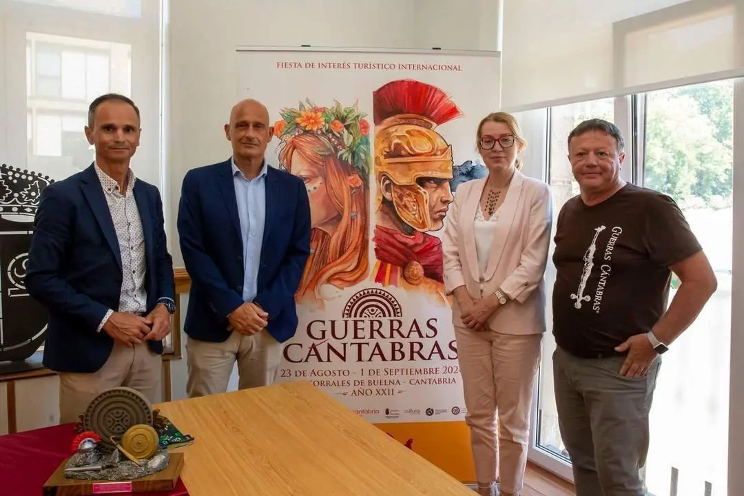 6:30 horas. Ayuntamiento de Los Corrales de Buelna
La consejera de Cultura, Turismo y Deporte, Eva Guillermina Fern&aacute;ndez, presenta
la XXIII edici&oacute;n de Las Guerras C&aacute;ntabras 16 AGOSTO 2024 &copy; Miguel De la Parra