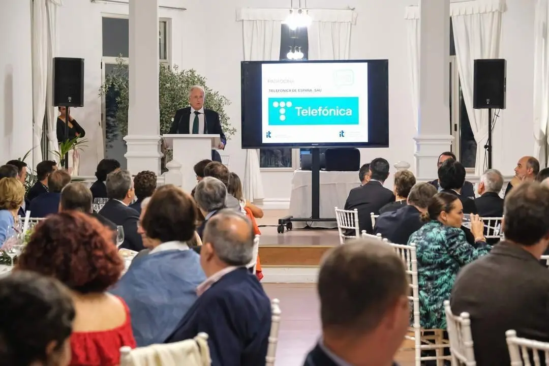 20:00 horas. Gran Casino de El Sardinero. El consejero de Industria, Empleo, Innovaci&oacute;n y Comercio, Eduardo Arasti, asiste a la VI Noche de las Telecomunicaciones. 3 de septiembre de 2024 &copy; Ra&uacute;l Lucio