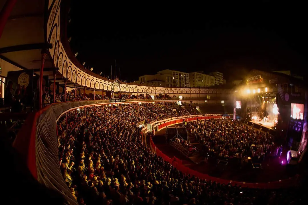 ROZALÉN - LA PLAZA SANTANDER 2024 - &copy;EL REY LAGARTÓN (8)